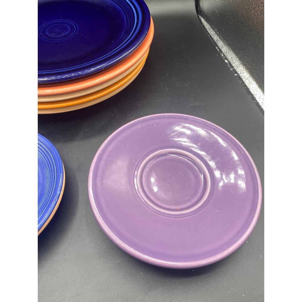 Lof of 9 Vtg Home Laughlin Fiestaware 5 dinner plates & 4 plates multicolor - Picture 3 of 16